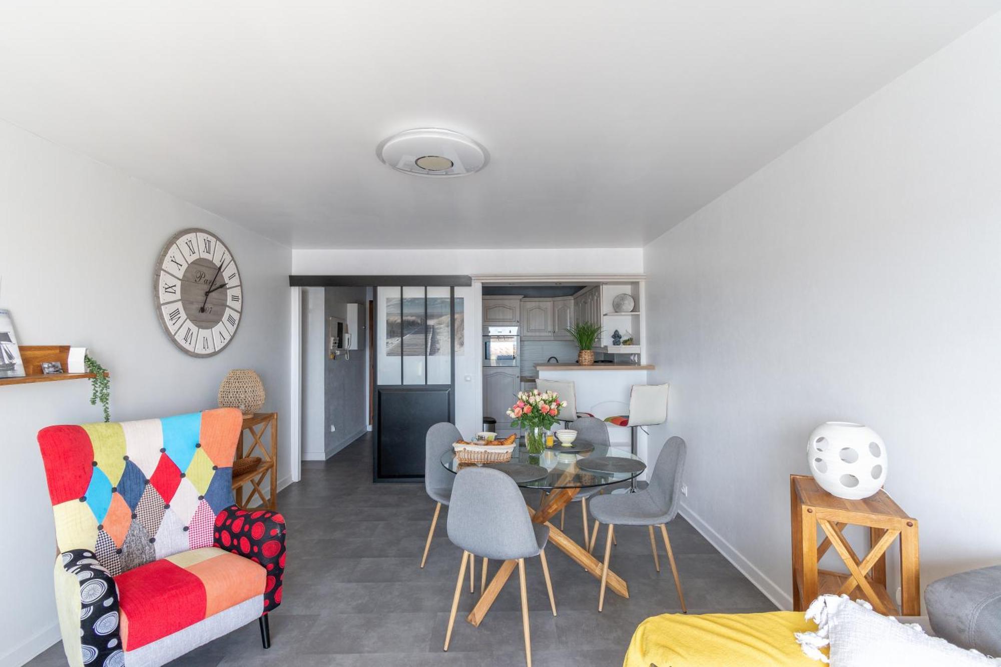 Au Bruit Des Vagues Apartment Биник Екстериор снимка